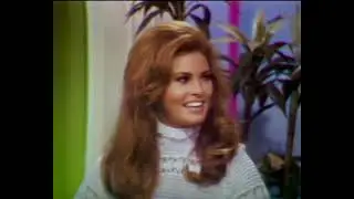 Raquel Welch Interview with Johnny Carson 1960s #moviestar #genx #vintage #retro #beautiful