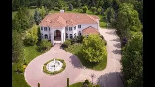 10 Broadleys Court, Bannockburn, Illinois 60015