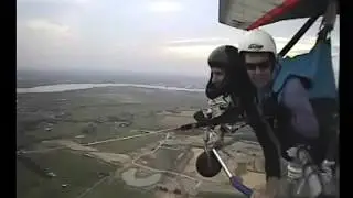 Julia Baker goes hang gliding!