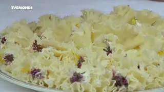 Épicerie fine : Tête de Moine et bondelle de Jura et Trois-Lacs, Suisse