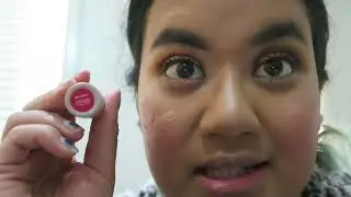 Black and rose gold pressed glitter smokey eyeshadow look using the Rainbow Splash eyeshadow palette
