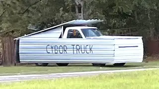 Idiots Laugh At Idiots In Cars 20