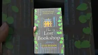 If you&rsquo;re ever at the bookstore 🤭 #booktok #books #bookish #booktube #bookstore #reader #fypシ゚ #fyp