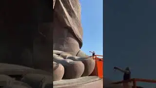 PM Narendra Modi pays tribute to Sardar Vallabhai Patel at #Statueofunity in Kevadia, Gujarat