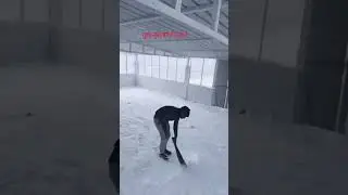 daru aur chakhna lekar a jao 😀#shorts#snowfall#ice#barfbari#icedance#viral