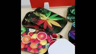 Rolling tray with magnetic lid