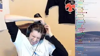 xQc Tries to Put His Foot Behind His Head