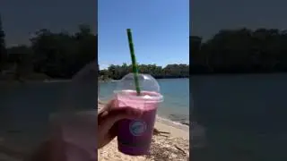 Berry Smoothie #beach #smoothie #yum @native