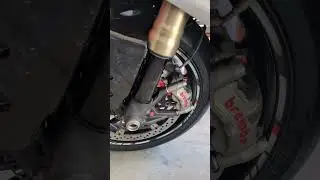 How to tell if your fork seals need work. #motolife #motocycle #motorcyclemaintenance