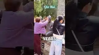 In China, statues of Qin Hui and his wife are slapped and spat on to mark centuries-old betrayal.