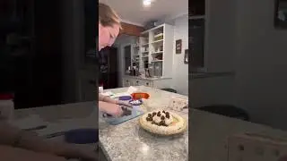 Peanut butter pie tutorial