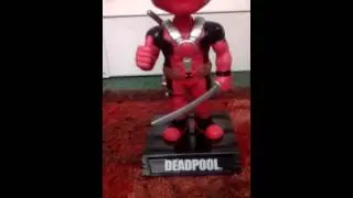 Deadpool bobblehead unboxing