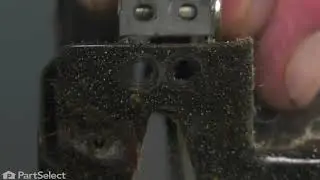 Whirlpool Range Repair - How to Replace the Door Hinge (Whirlpool # WP71003353)
