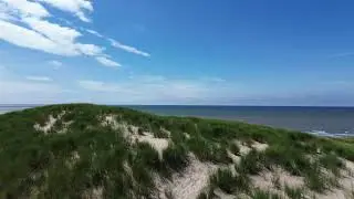 Kleine Runde in den Dünen von Julianadorp aan Zee in 4K mit der DJI Mini 3 und starken Windböen.:-)
