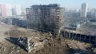 Oito mortos em bombardeamento do maior centro comercial de Kiev