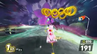 Sonic Racing CrossWorlds - Amy gameplay in Market Street