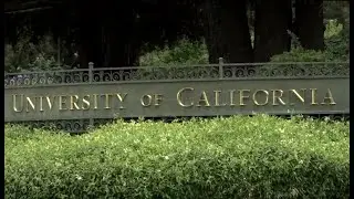 U.S. colleges stick with reopening plans despite outbreak fears