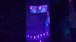 G DRAGON CONCERT LIVE FANCAM #concert #kpopconcert #gdragonfancam #ubermensch #kpokpoplover 