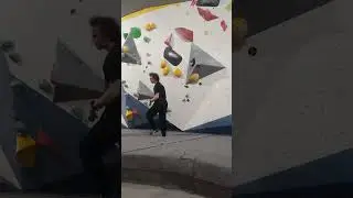Falling off the wall while climbing #climbing #rockclimbing #bouldering #fall #fail