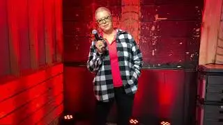 Cynthia F sings Fernando w/ Route 11 DJ at Shenandoah Valley Axe Throwing Co 1/10/26
