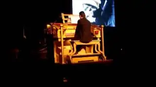 Beer Barrel Polka - on Theatre Organ