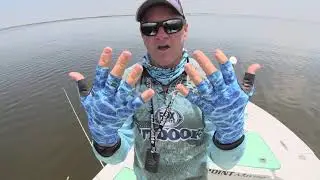 BEST FINGERLESS FISHING GLOVES! Let's Fish anchor Barry Stokes shows off Glacier Glove new colors