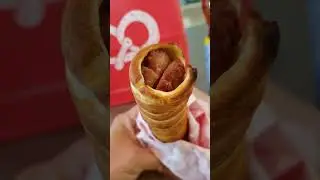 RELAX, IT'S ONLY PRETZELDOG! 😊 #pretzels #hotdogs #yummy #satisfying #youtubeshorts #viral