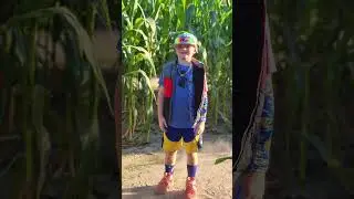 🌽 Corn maze adventures 🧡