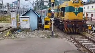 11019 Csmt Mumbai To Bhubaneswar Konark Express Arrival And Departure Csmt Mumbai Railway Station.