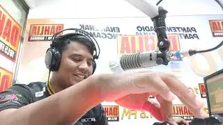 Sansan Membawakan Acara Kuis