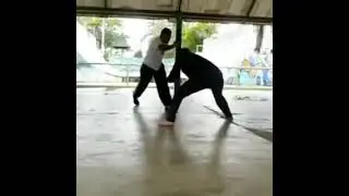 Treinando com o campe&atilde;o mundial da Abad&aacute;. professor Ferrugem 2017  #capoeira #abada  #abadacapoeira