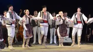 4. Национальный ансамбль Молдовы «Флуераш»