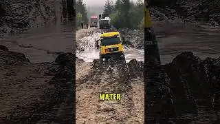 truck skidded while passing through a puddle‼️#shorts #shortvideos