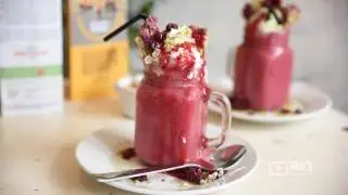 Canvas Cafe, a Cafe in London serving Healthy Meals, Vegan Cake, and Freakshakes