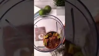 Skin & Gut Soothing Smoothie Recipe with Loop & Knot Health Shake