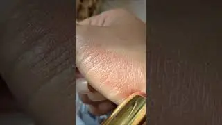 Cherel | Сяйво на губах на кожен деньCherel Moisturizing Lipstick Elixir тон 118