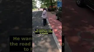 A helpless Blind Man on Road🥺 I Be kind to others 🙏 #helpingothers #bekind #bikerlife