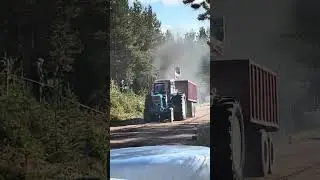 Crazy Finnish Tractor Hill-Pull Race! #tractorpulling #sammi #hillpull #tractor #tractorracing 8250
