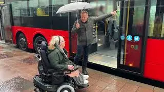 Mind the Gap - Funkiscoach skal ta bussen for f&oslash;rste gang