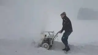 Rolba R60 Snowbaby in Aktion Schneefr&auml;se mit Rotax Motor
