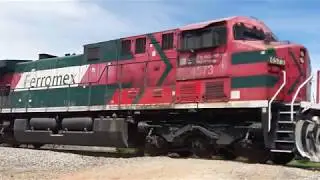 Double Stack Countainer Train route Manzanillo-Mexico. AC4400 4573 4556 by Ferromex
