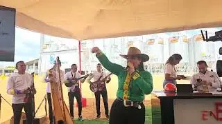 Génesis Fuenmayor - La criolla Sentimental (en vivo)