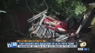 Car crashes into backyard of Alta Vista home