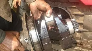 Procedure for opening the crankshaft of a 20 horsepower engine.