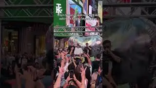Audien x Telykast pop up in Times Square #nycraves #audien #telykast #edmnyc #edmcommunity #edm