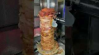 GERMAN STREET FOOD CHICKEN D&Ouml;NER FROM WOLF STREET IN LAS VEGAS! #chicken #d&ouml;ner #kebab #lasvegas