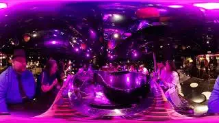 360 VR VIDEO - CARNIVAL CRUISE PIANO BAR