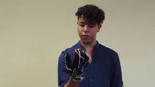 CASS Competition 2017-2018 - A Gesture Detection Glove for Human-Computer Interaction