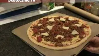 Pizza jak z pizzerii -wołowina, podw&oacute;jne pomidory i extra ser :: Skutecznie.Tv