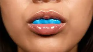 ASMR IA: Mukbang Alien&iacute;gena 👽💙 Probando Chicle de Lava Azul (Sonidos H&uacute;medos + Pegajosos)